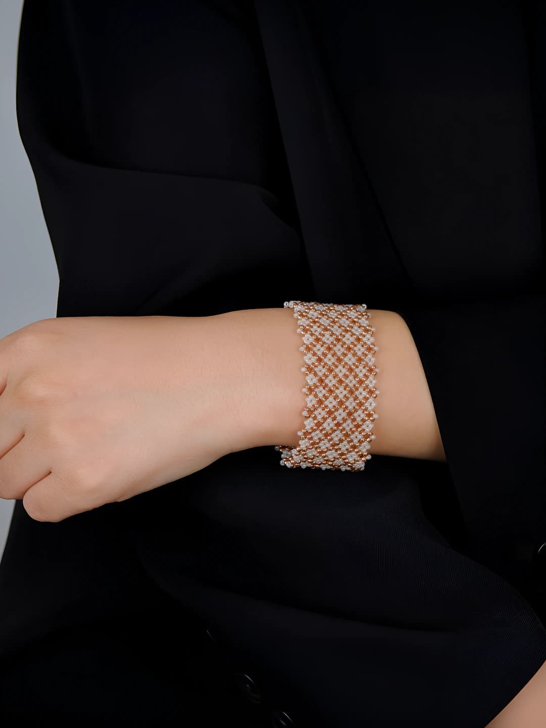 Women's retro style glass and glass bead geometric magnetic bracelet