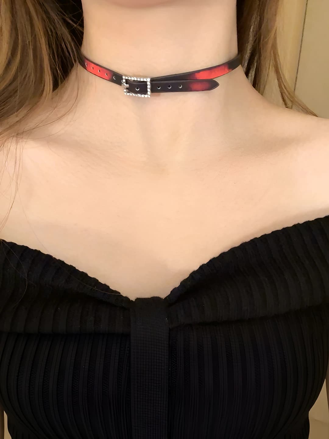 Kvadrat olmosli ingichka choker