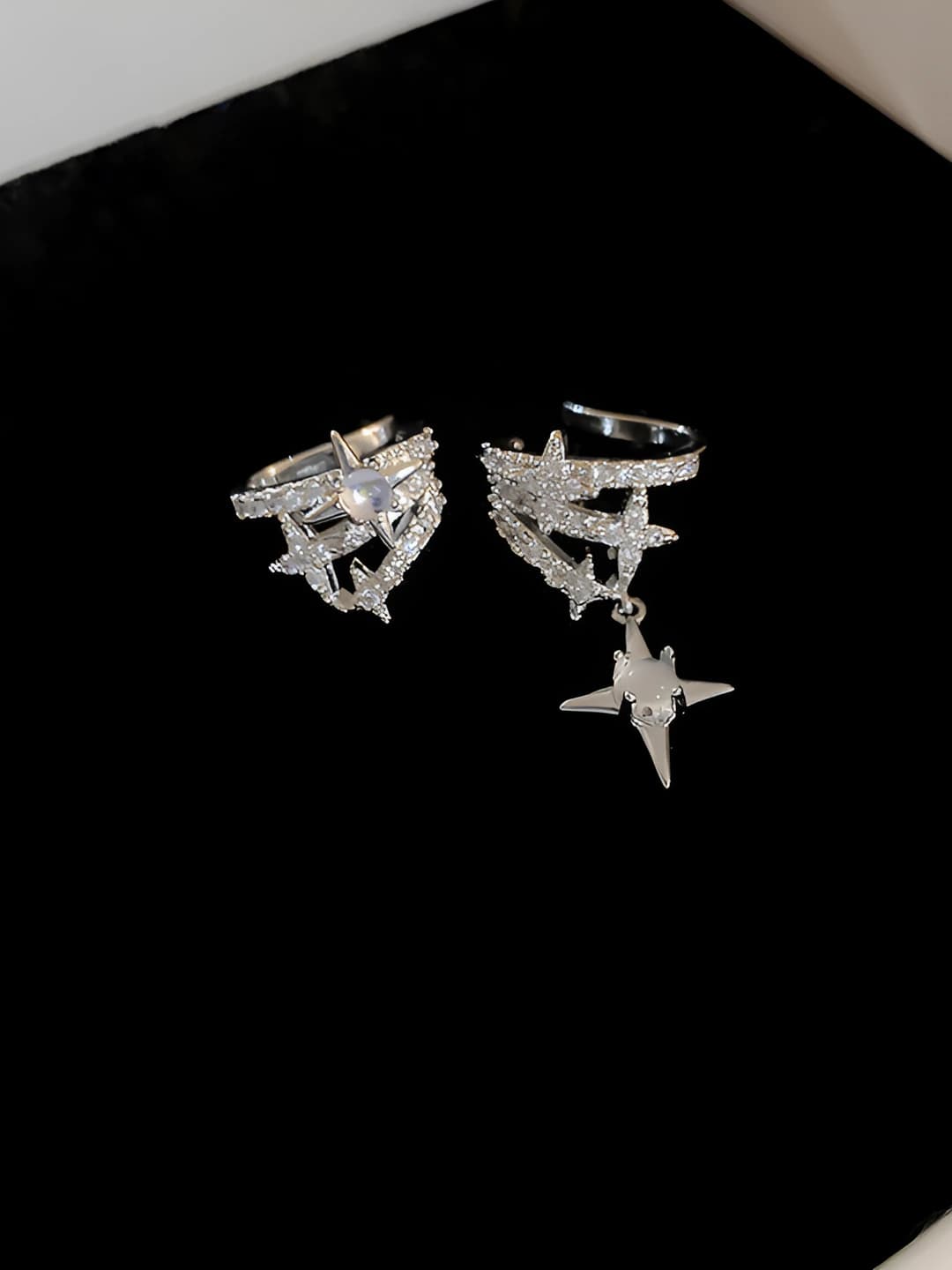 Women's star zircon ear clip earrings, asymmetric design, cold style, individual design element