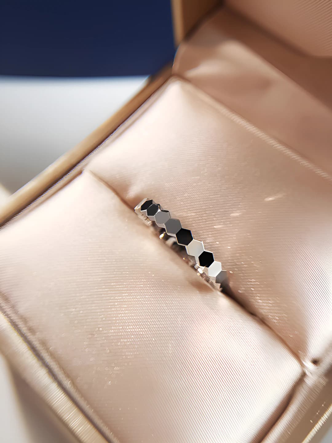 White gold smooth