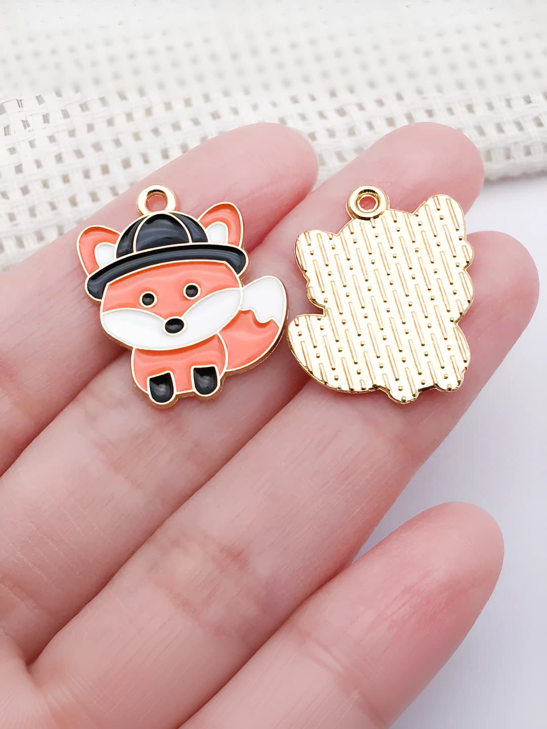 Orange, 23x20x1mm