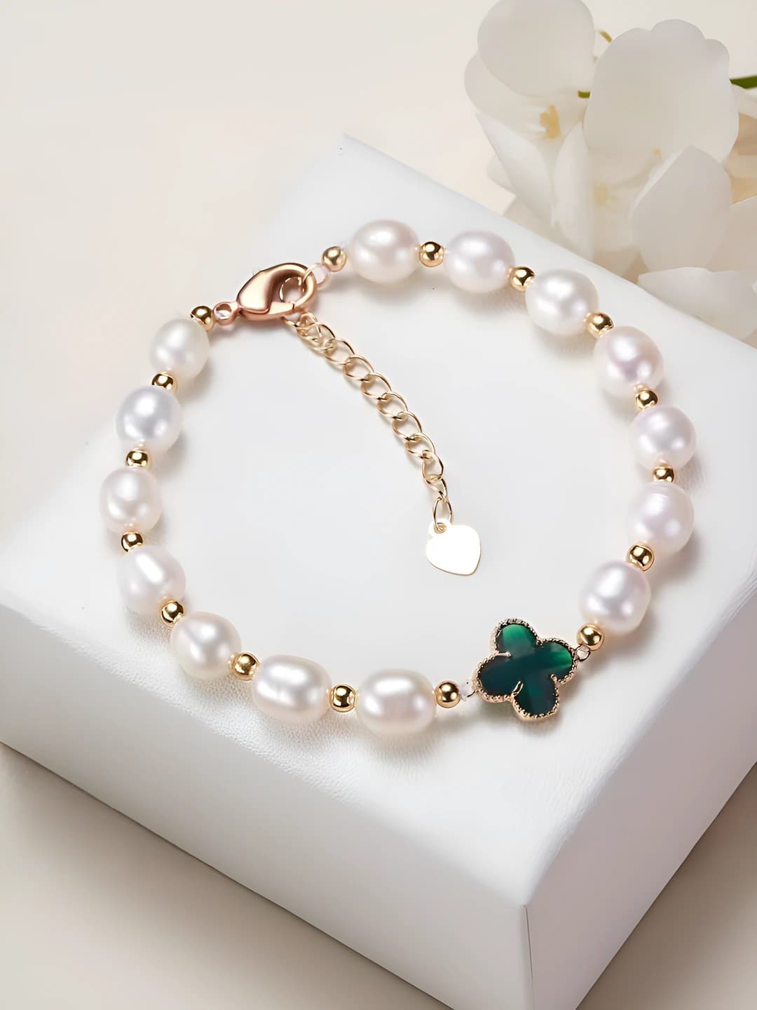 Pearl clover (Green)