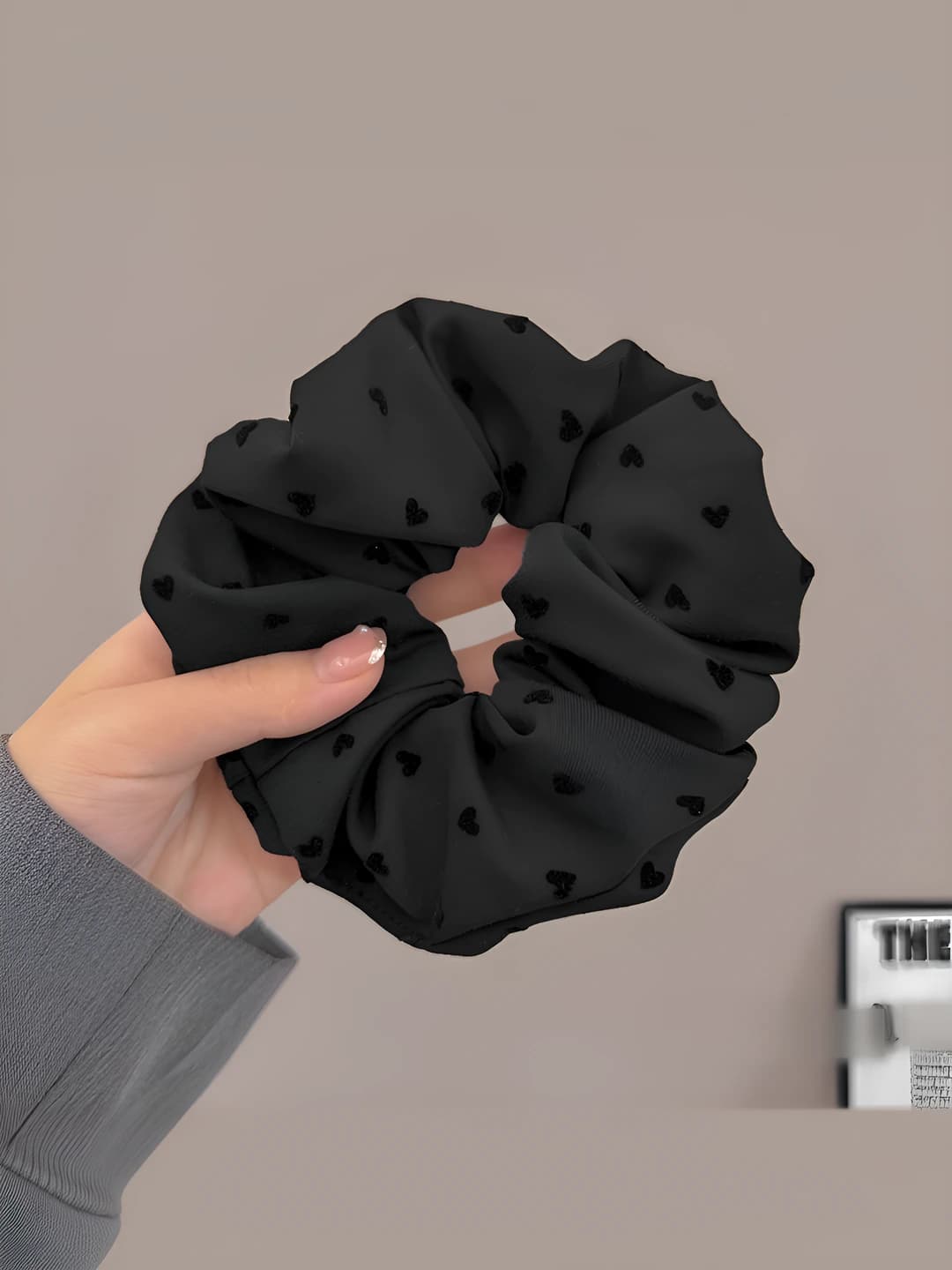 Heart, black