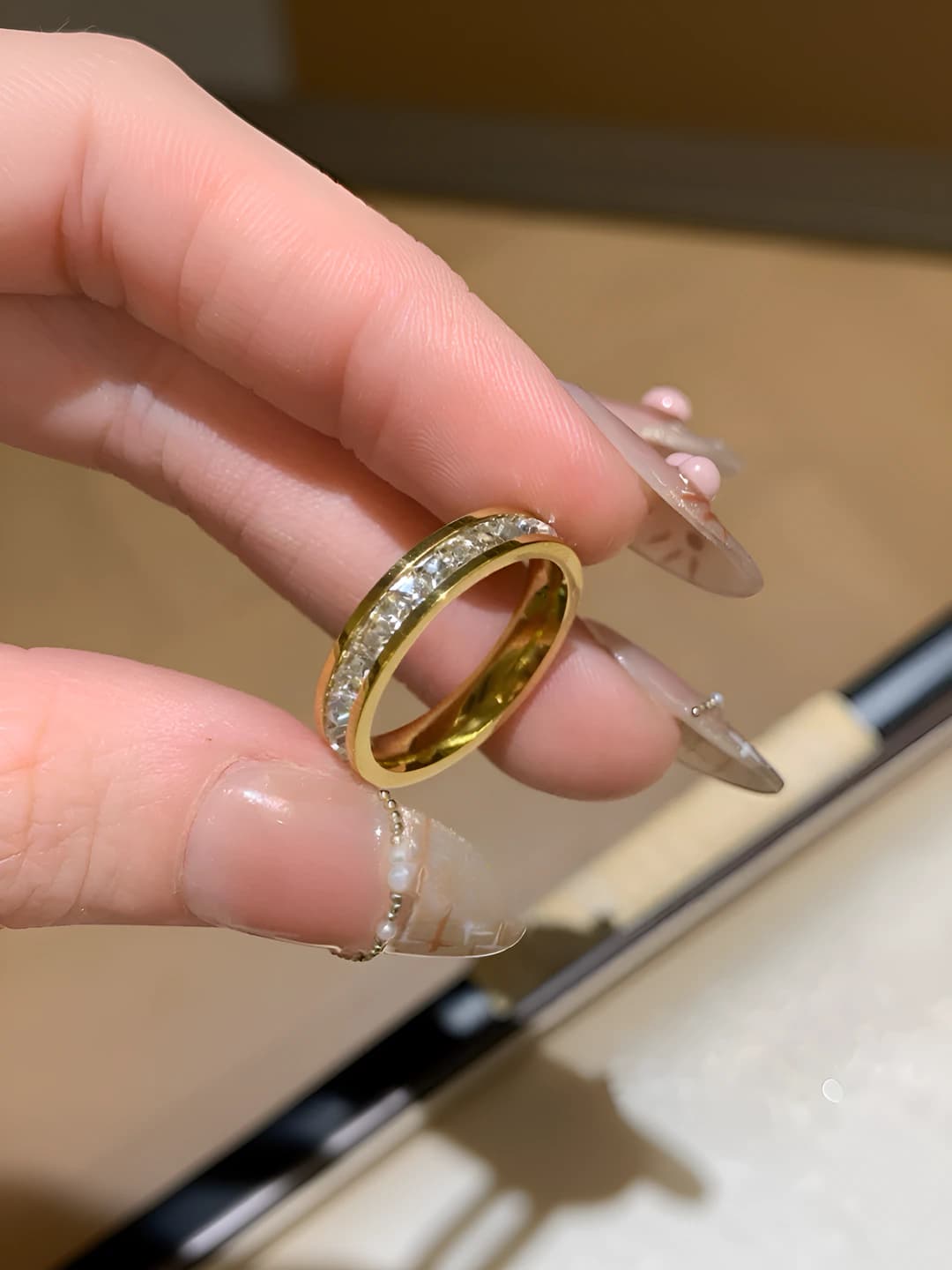 Gold color single row diamonds (titanium)