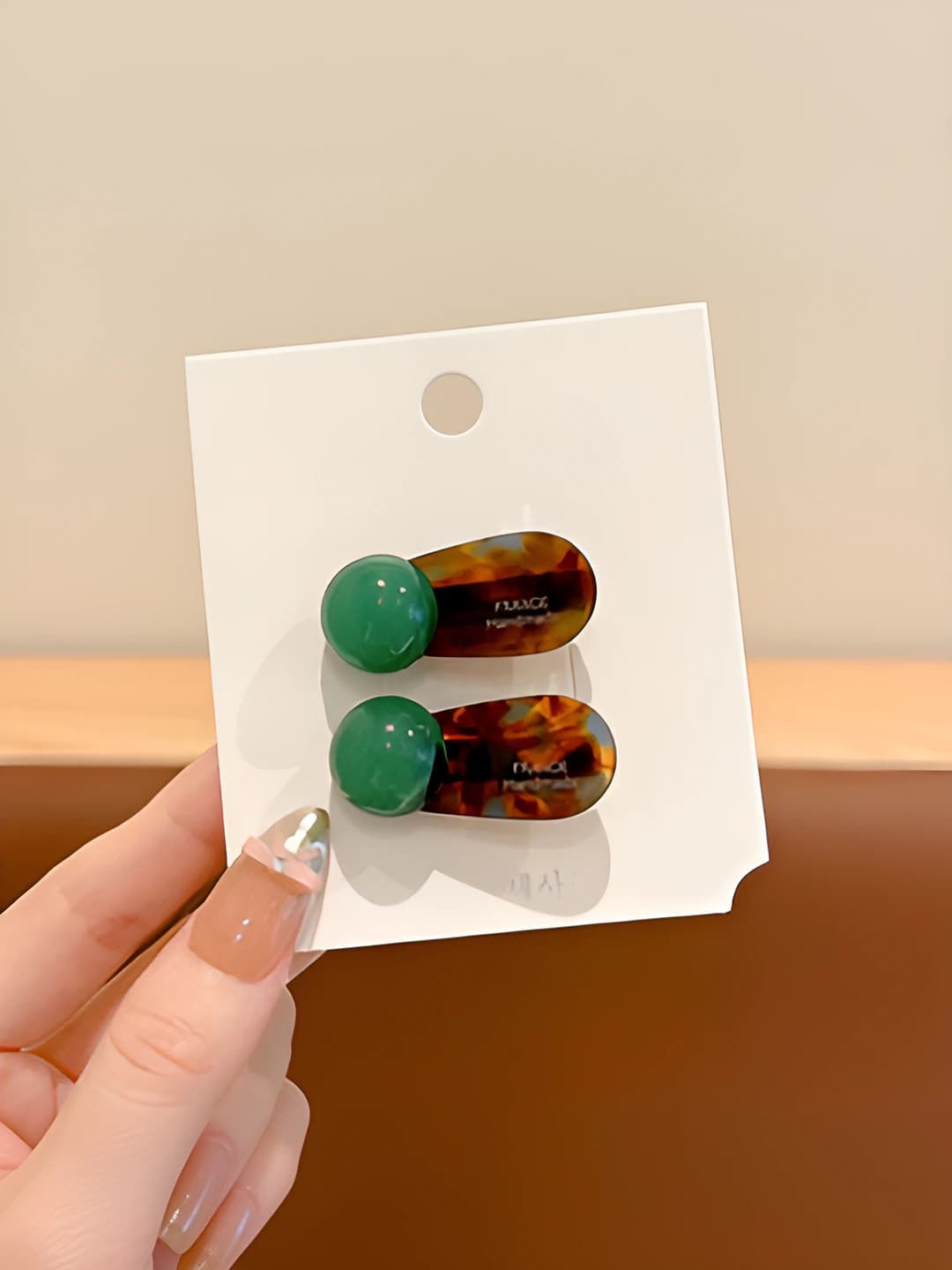 Teal (~3.5 cm)