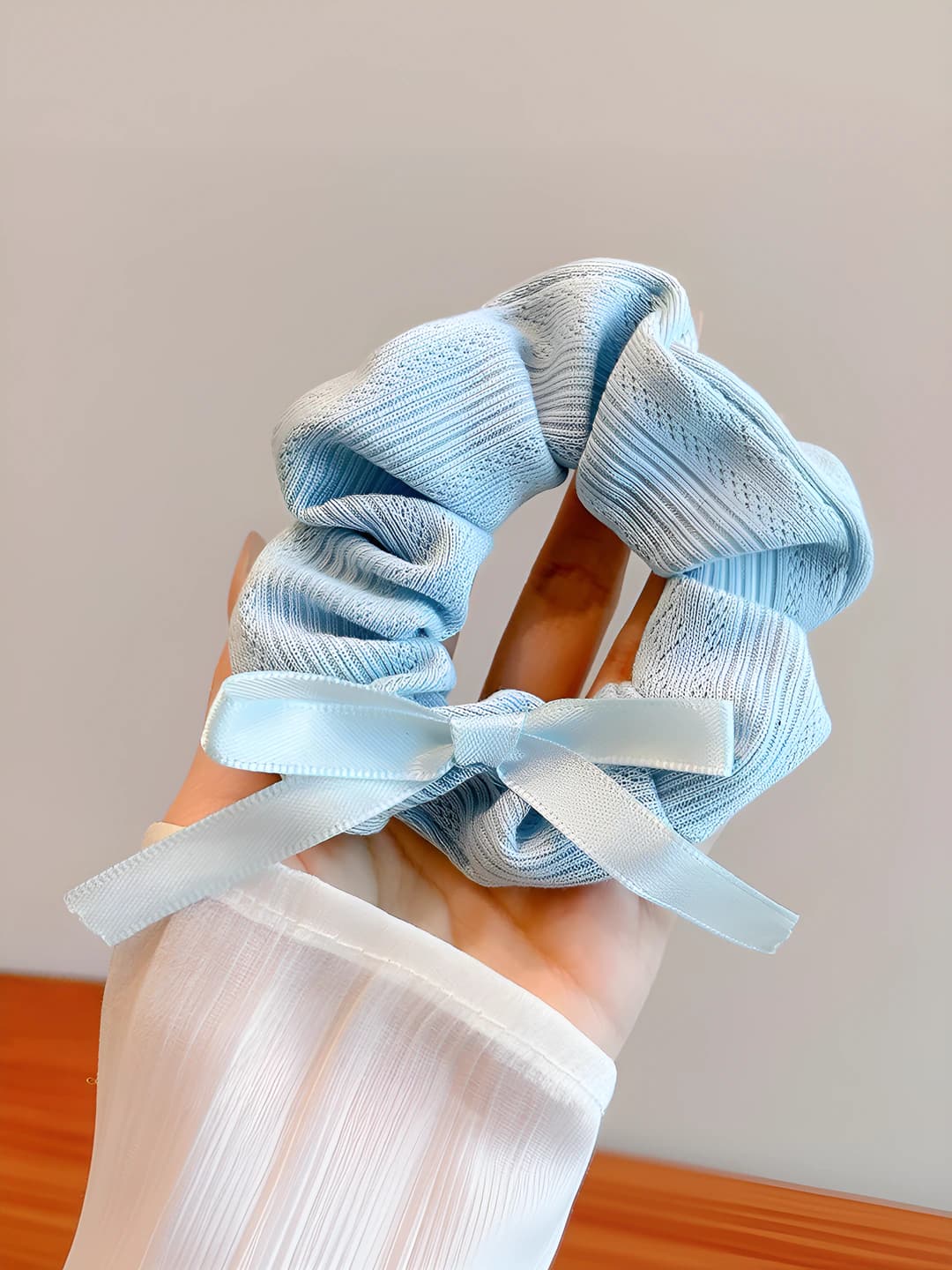 Knitted, 10 cm
