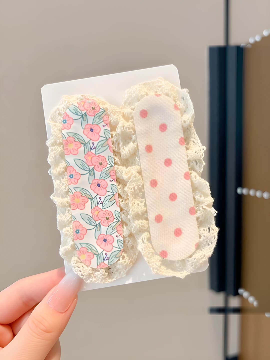 1# Pink polka dot set (L 11cm, W 4.5cm)