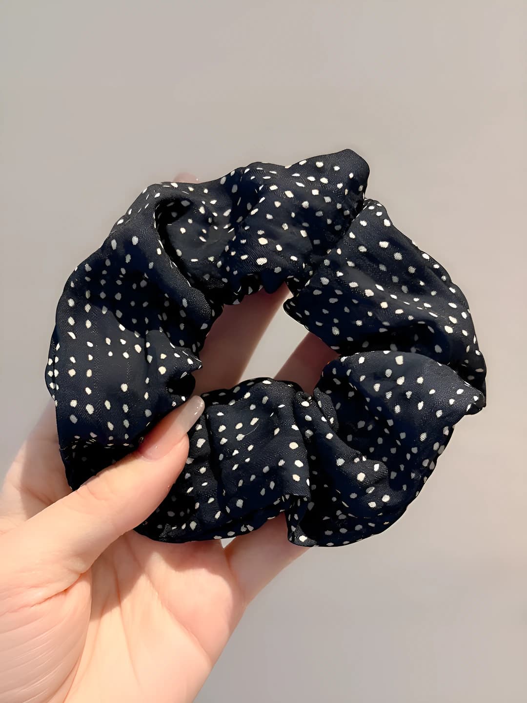 Blue, polka dot, 8 cm