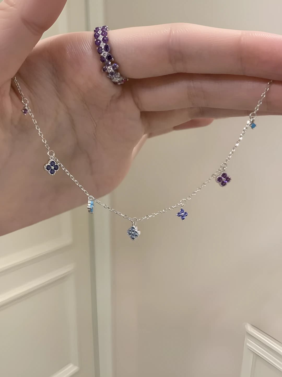 Серебряная цепочка с клевером
