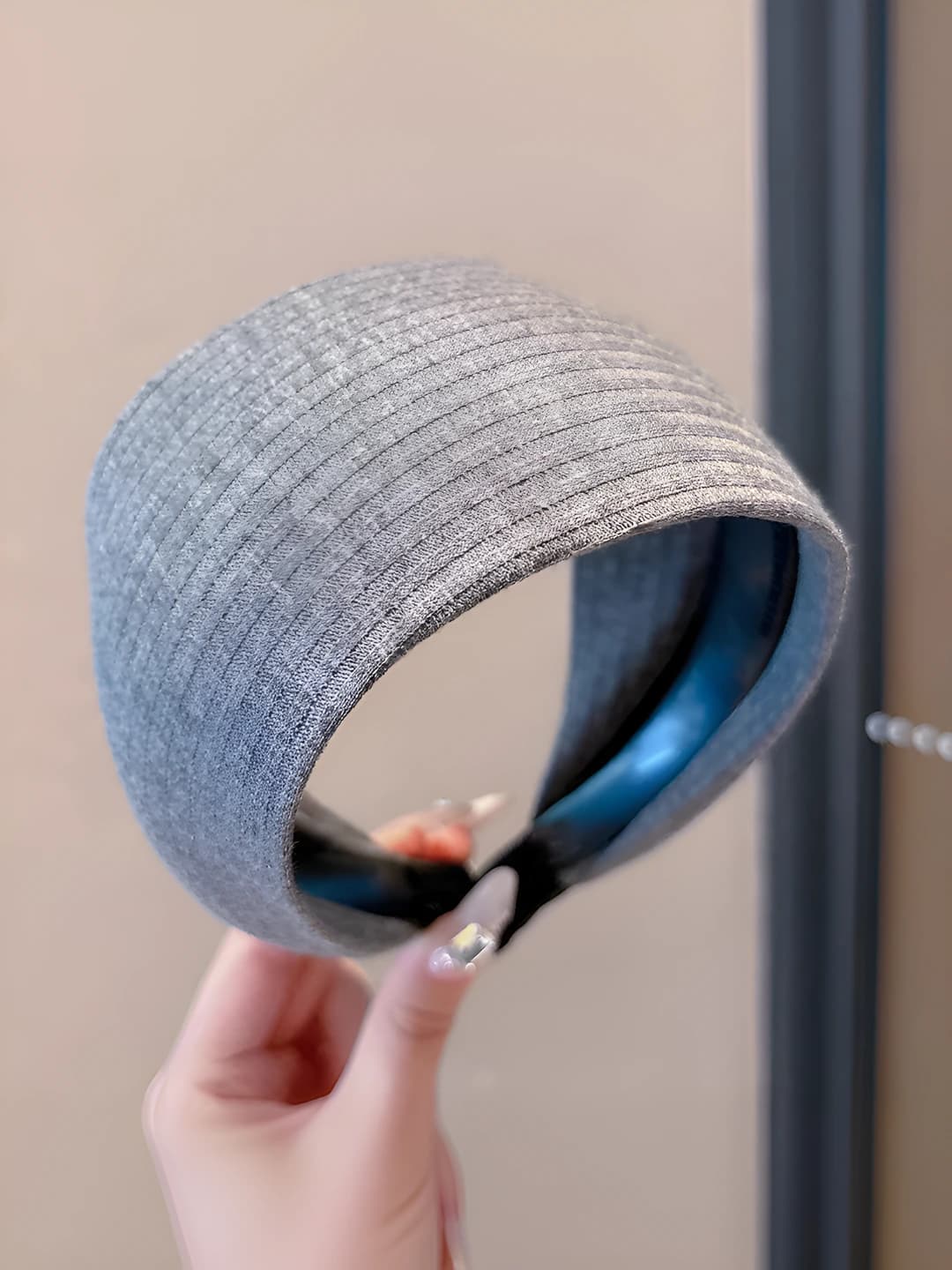 Dark grey, width 8 cm