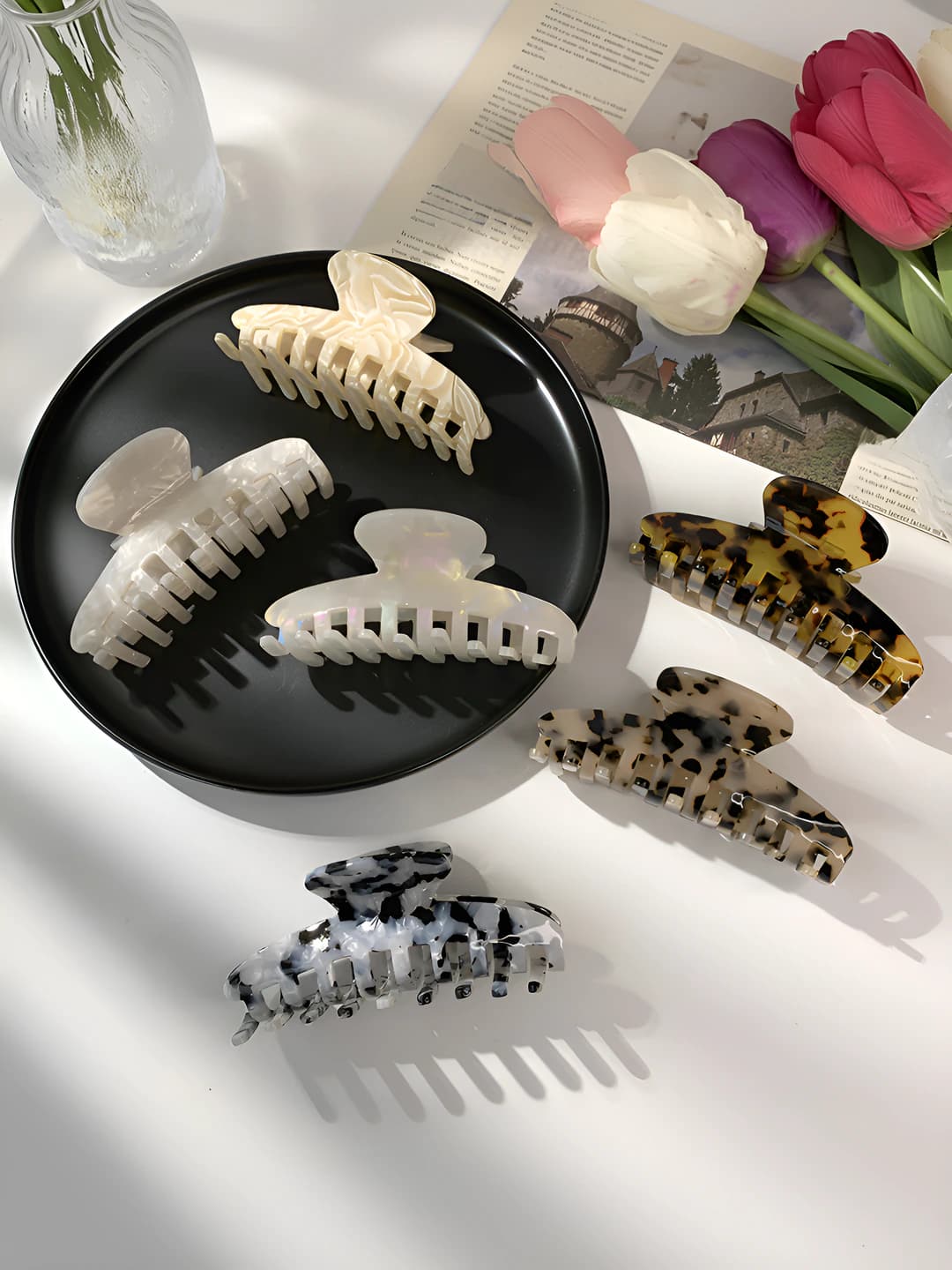 Women's retro seamless hair clips and combs: large acetate claw clips, handmade, with shell design