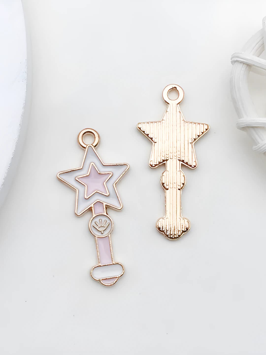 1 pc anime wand 13x28mm-0.8g