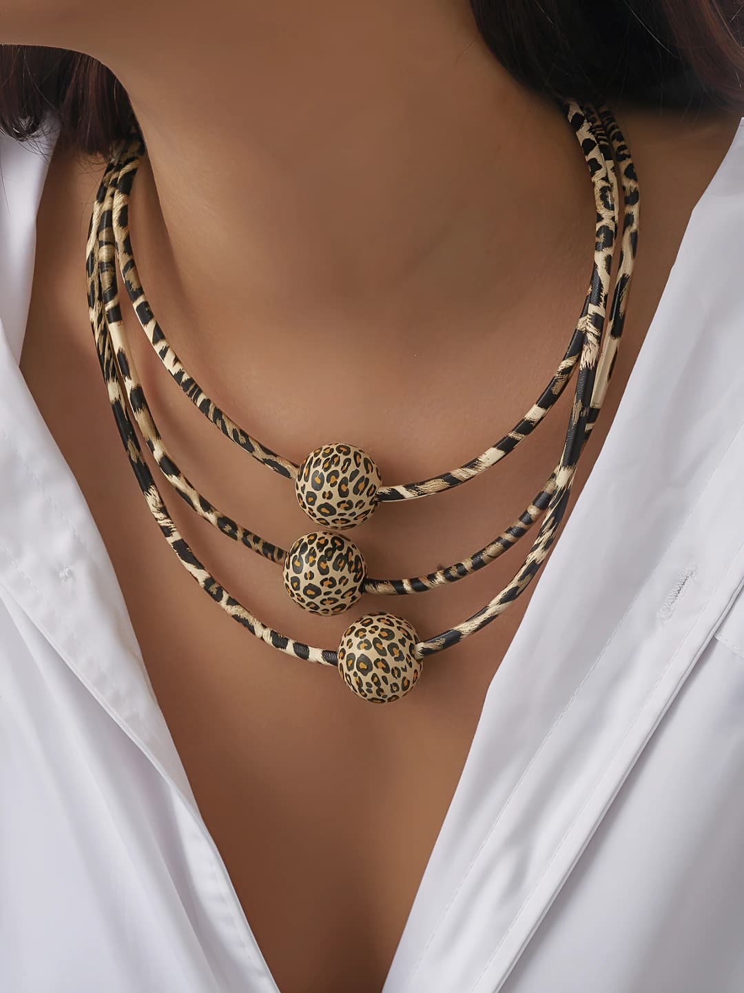 Women's retro multi-strand leopard print cord necklace with wooden beads and chain elements