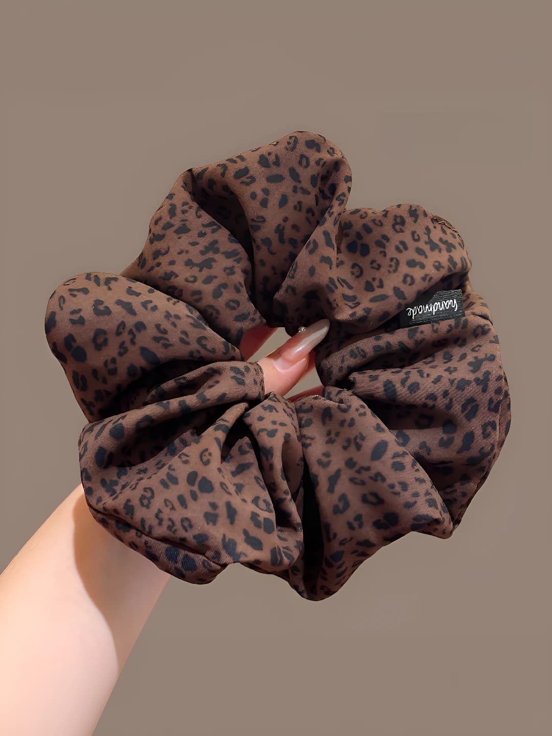To'q kofe leopard taxminan 18 cm