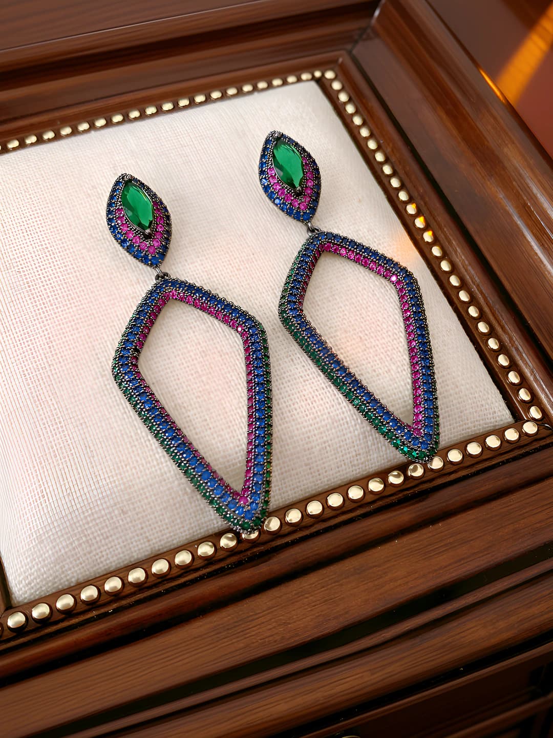 11# Silver pin - Green