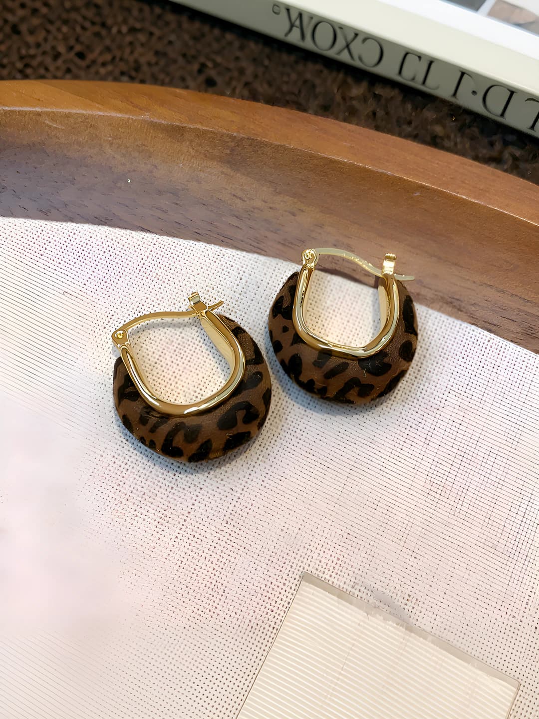 16 Ear clip - Coffee - U-shape