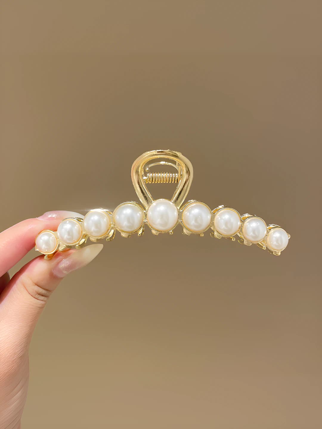 9 pearls, 11 cm