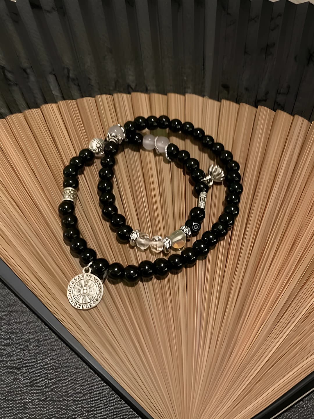 Double layer bracelet - Mountain ghost coin [1 pc]
