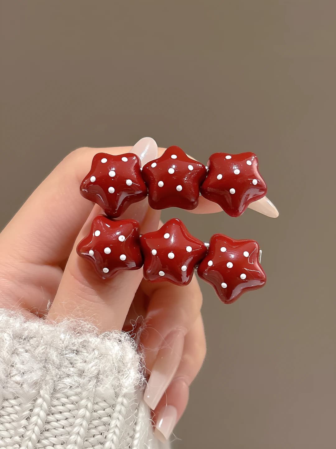 Wine red star 4.5 cm