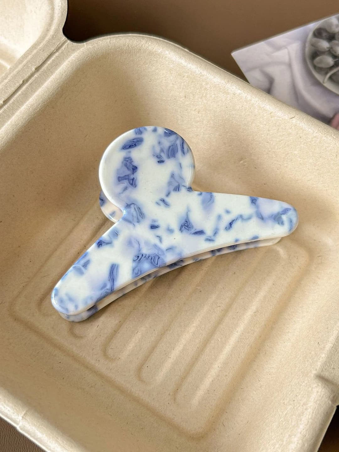 Hanger clip