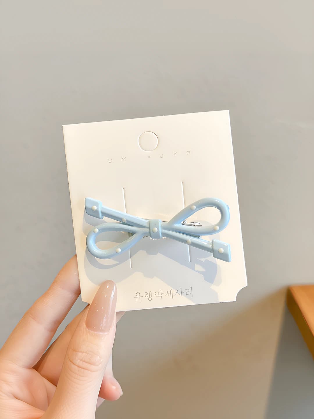 4# Blue bow, ~6 cm