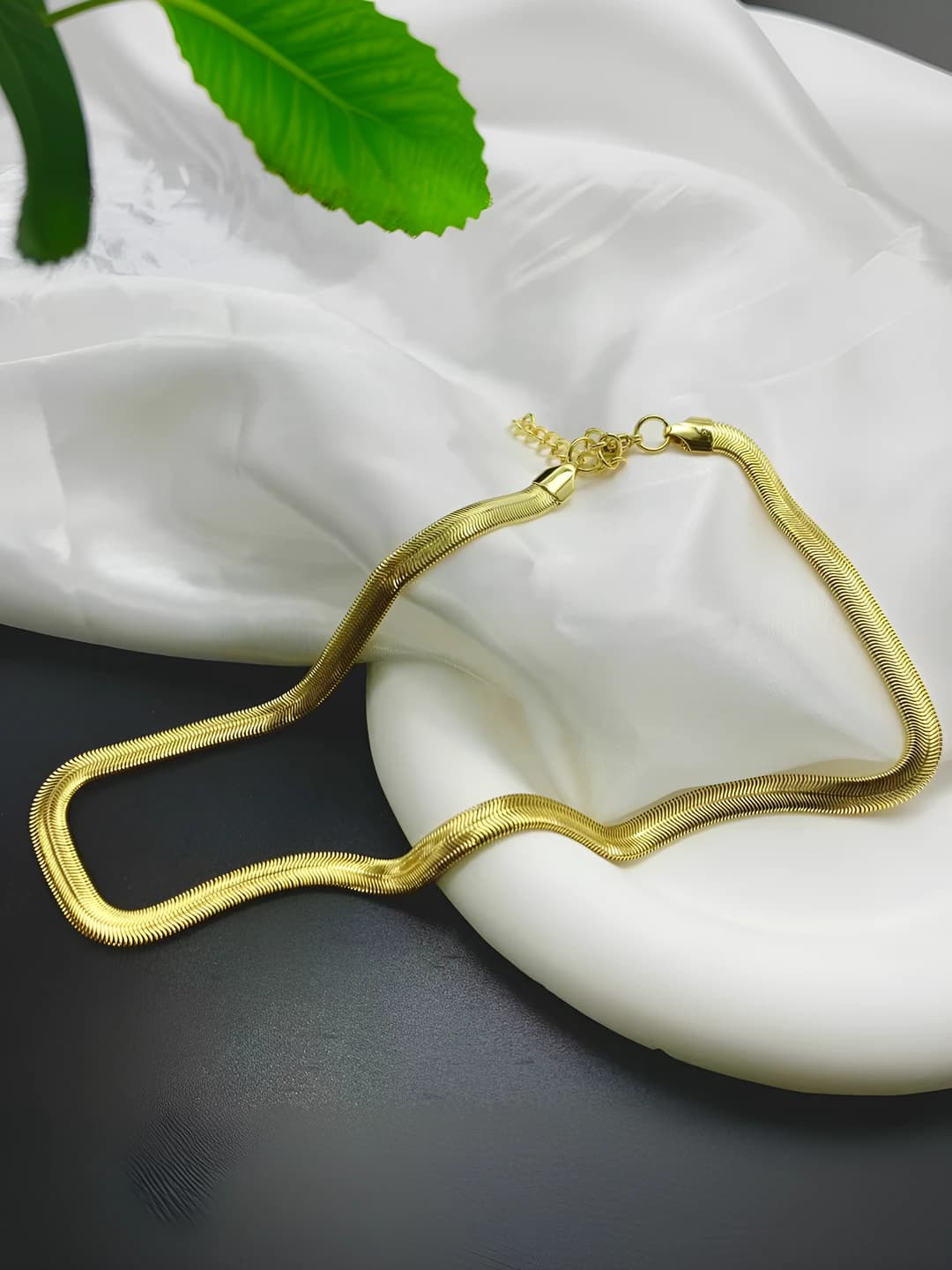 Women's 18K gold-plated titanium steel snake chain necklace, flat, old money style, for layering
