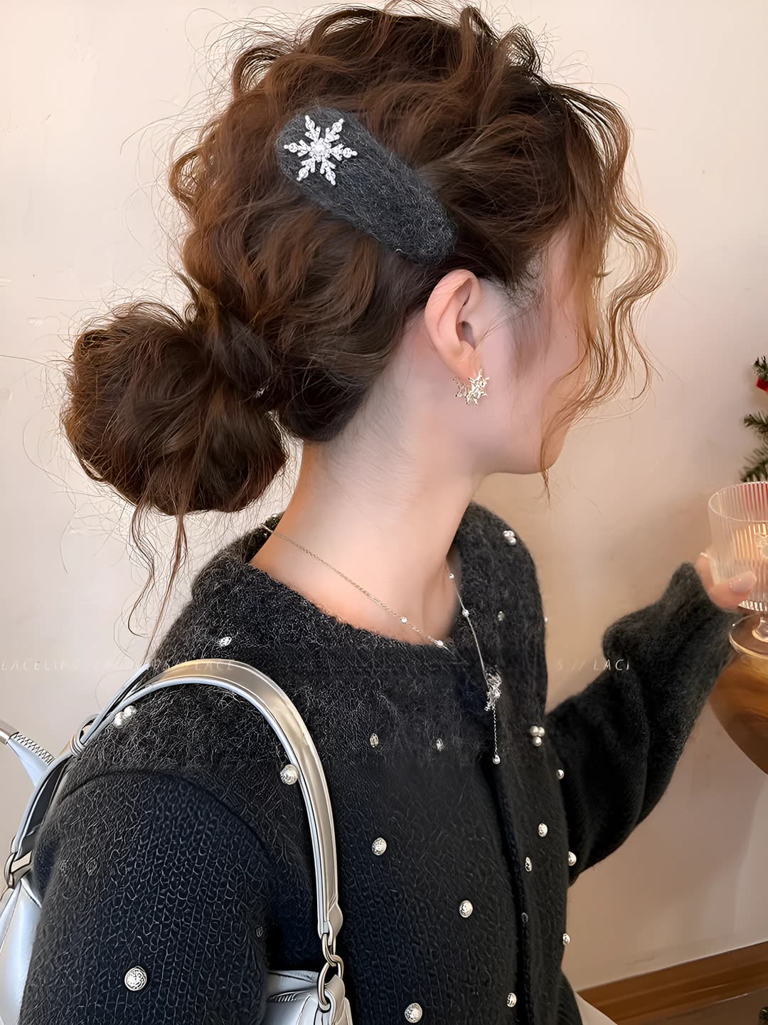 Women's hair clips and combs: metal, handmade, snowflake design element, Korean style, fresh and sweet