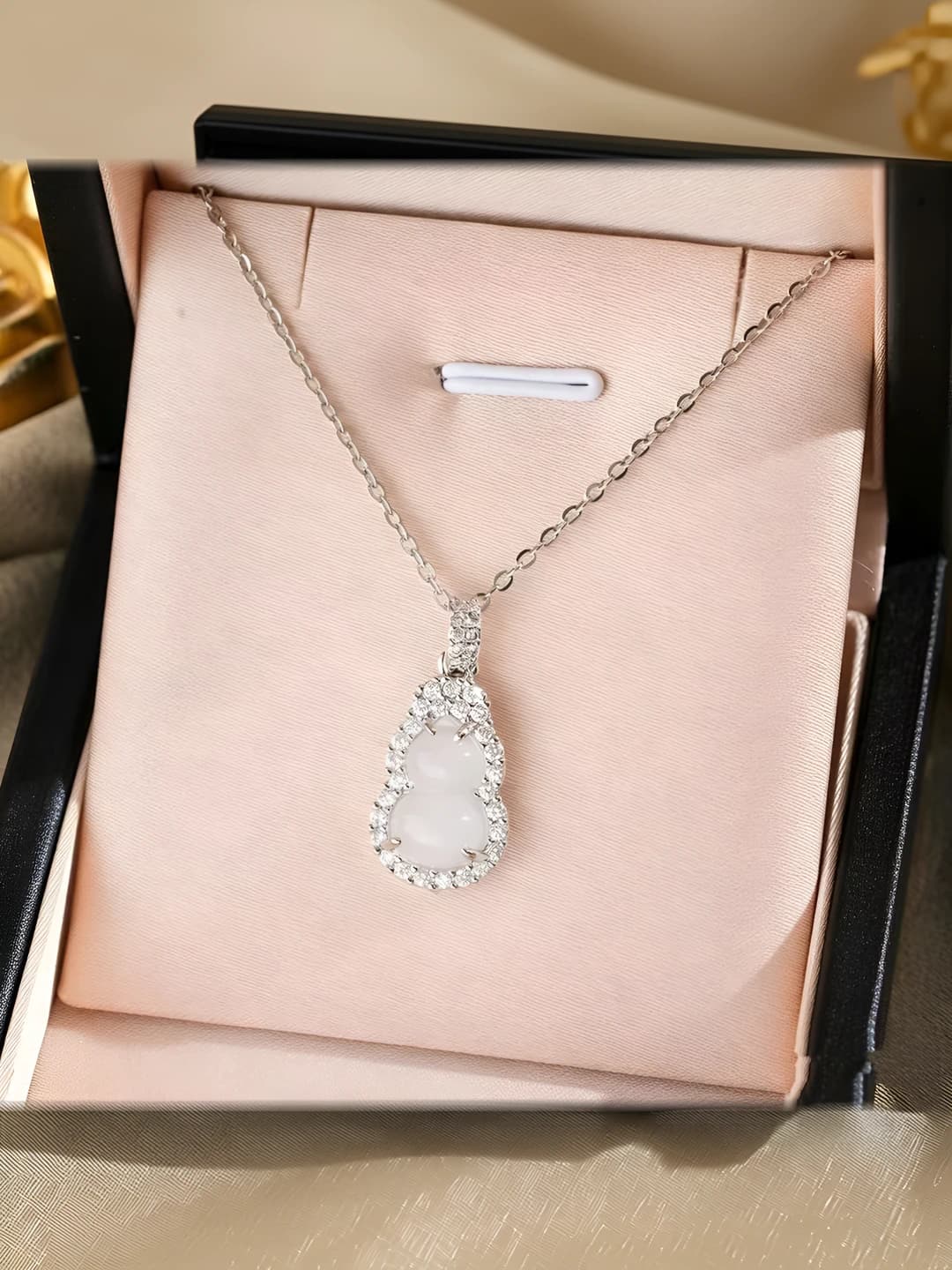 275 Silver white