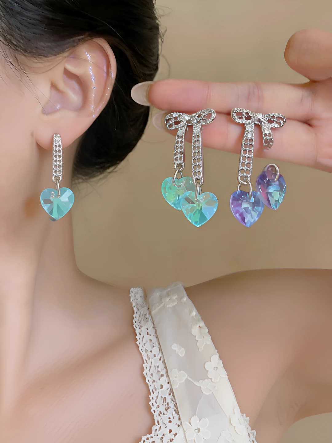 Women's earrings: bow shape, rhinestone inlay, steel post, summer, fresh and sweet style