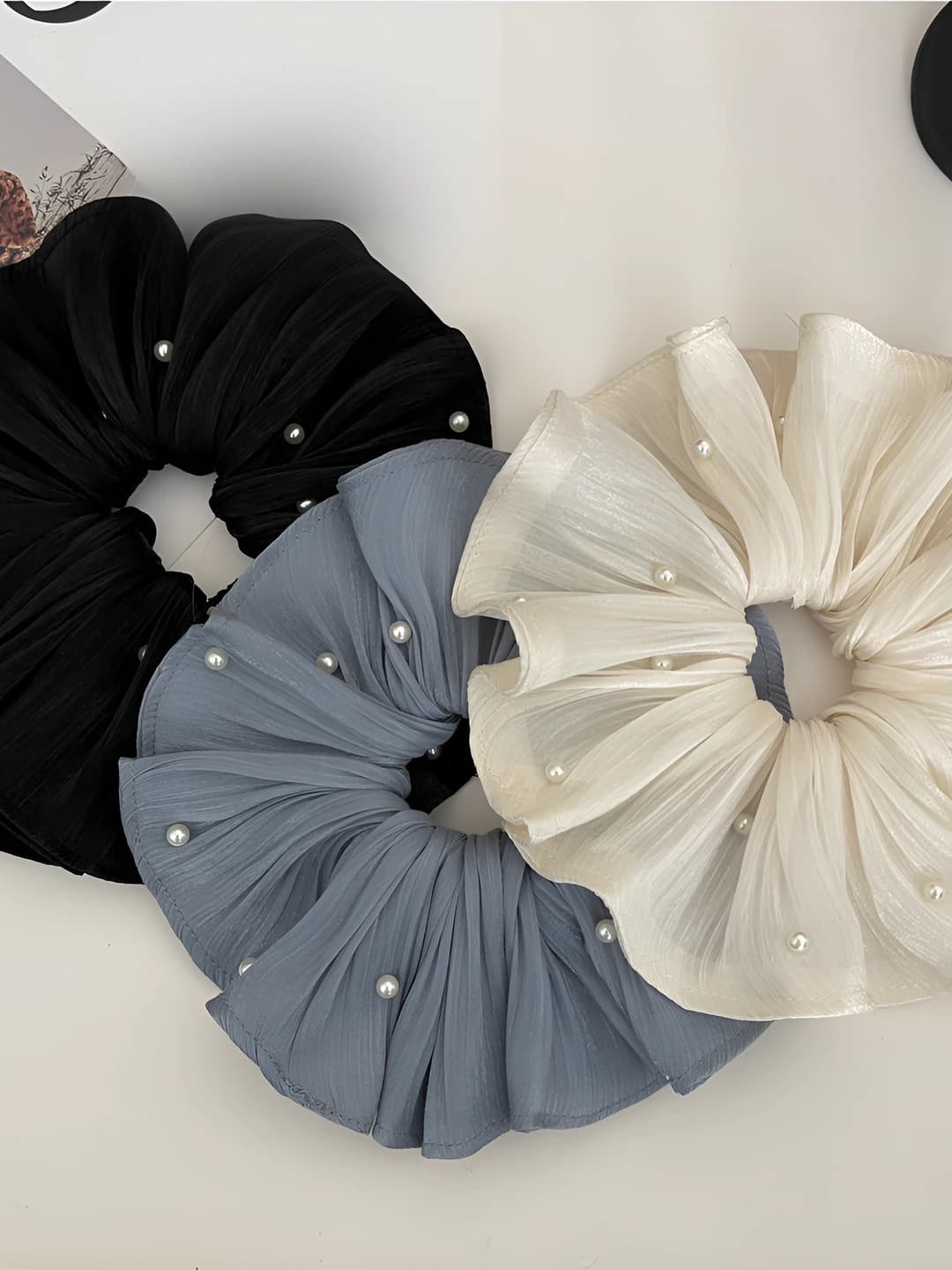 Women's loose fit satin scrunchie with pleats in Korean style