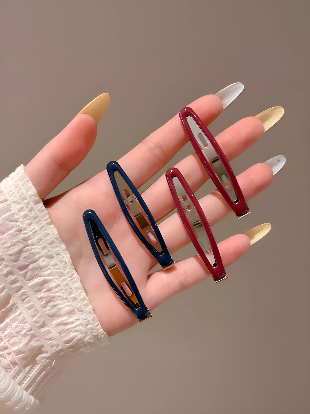 Malina rang, ko'k, 4 dona
