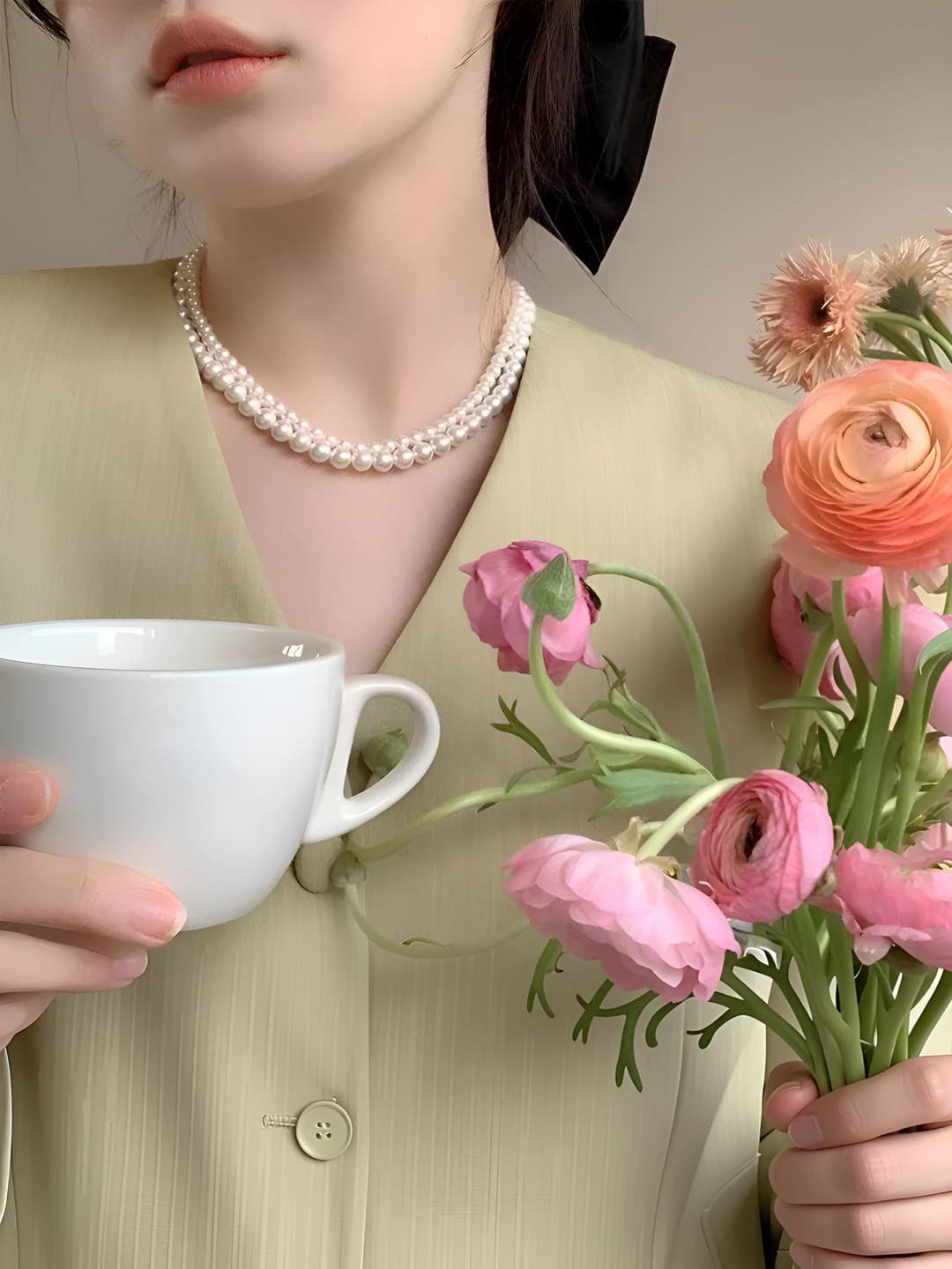 Ayollar uchun kalta retro uslubdagi imitatsiya perla bo'g'ina zanjiri