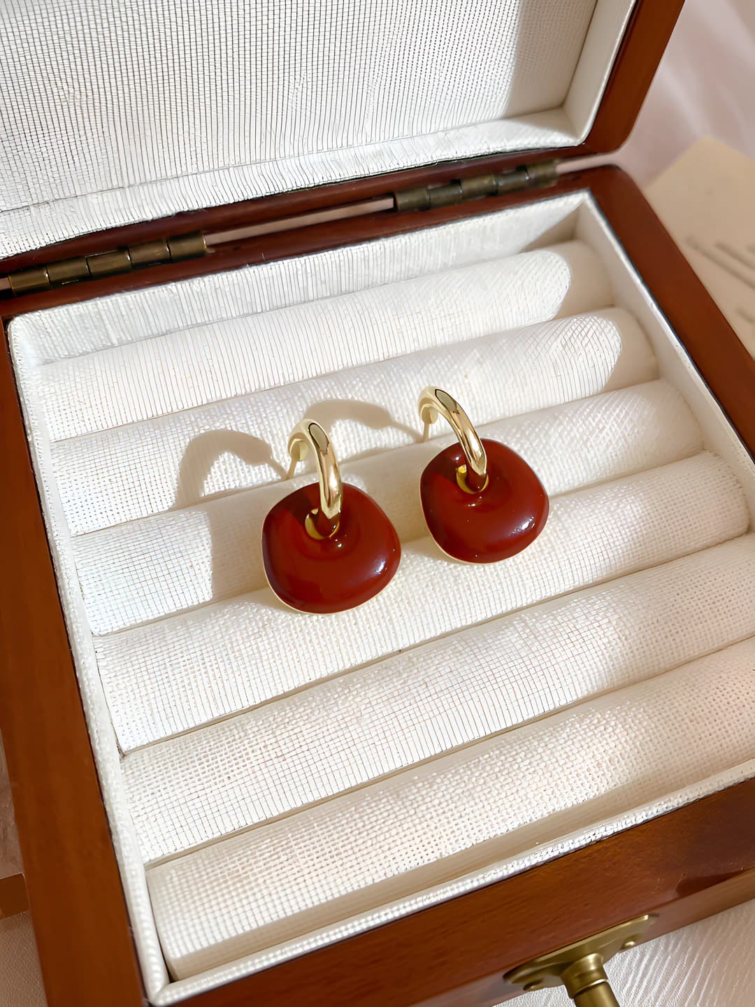 41# Gold-Red