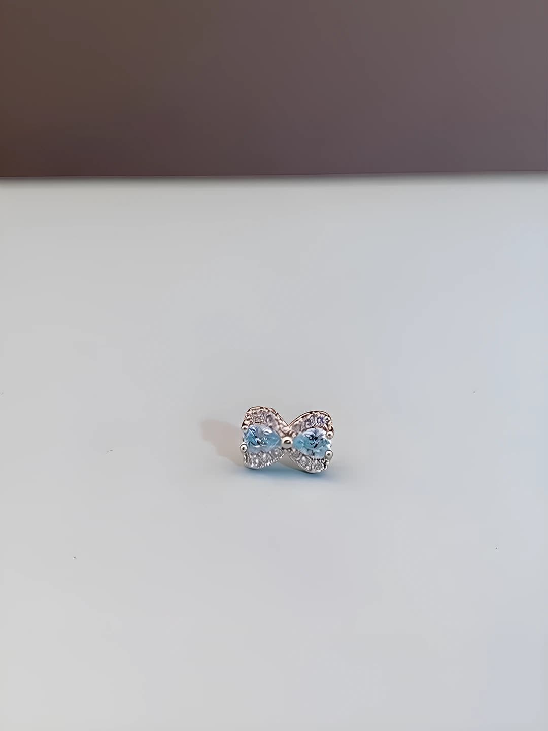 Blue zircon bow 1 pc