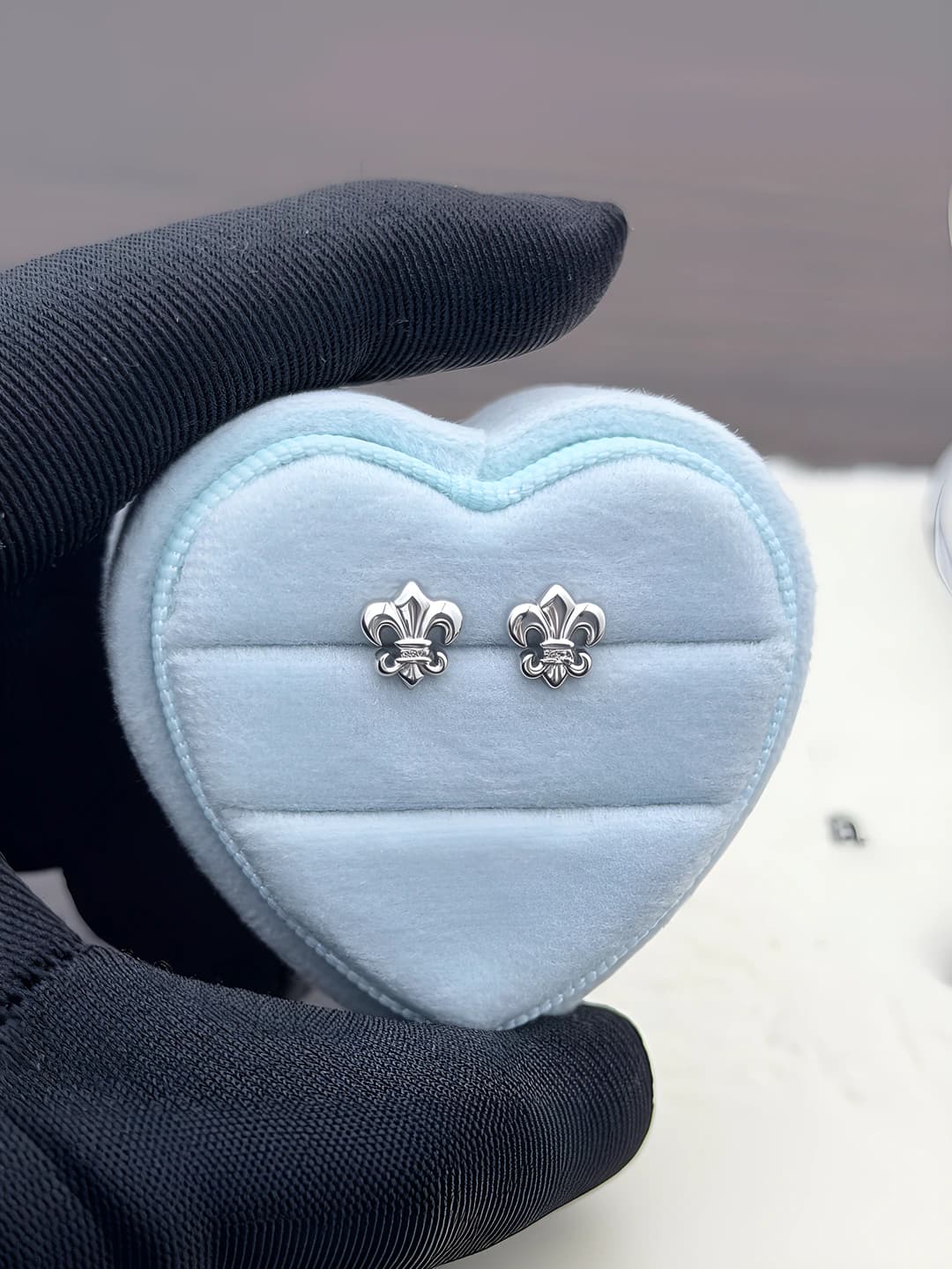 316L titanium steel iris flower stud earrings, unisex