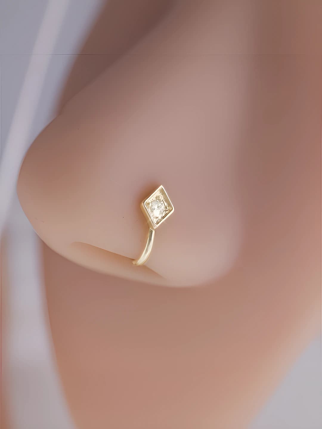 Square geometric zircon clip (1 pc)