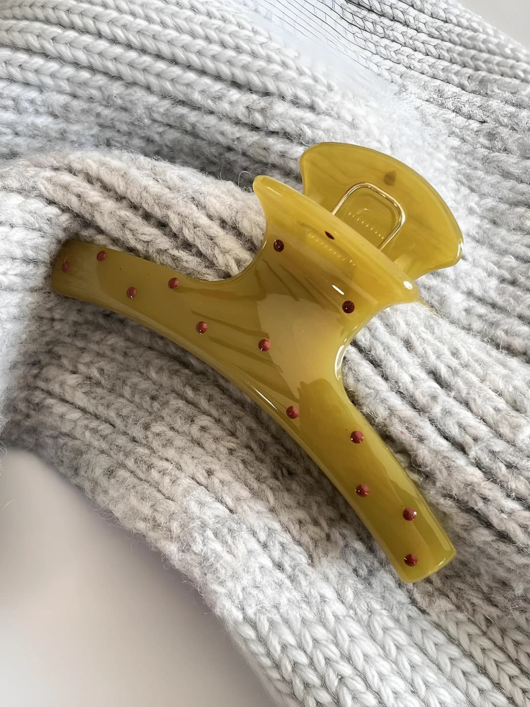 Yellow polka dot clip, 12 cm