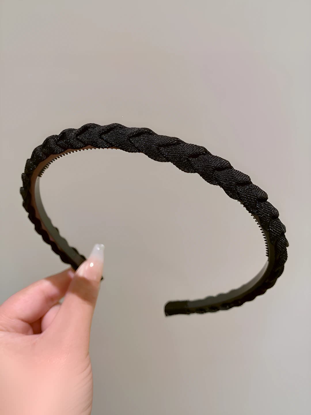 1# Black braid, width 1 cm