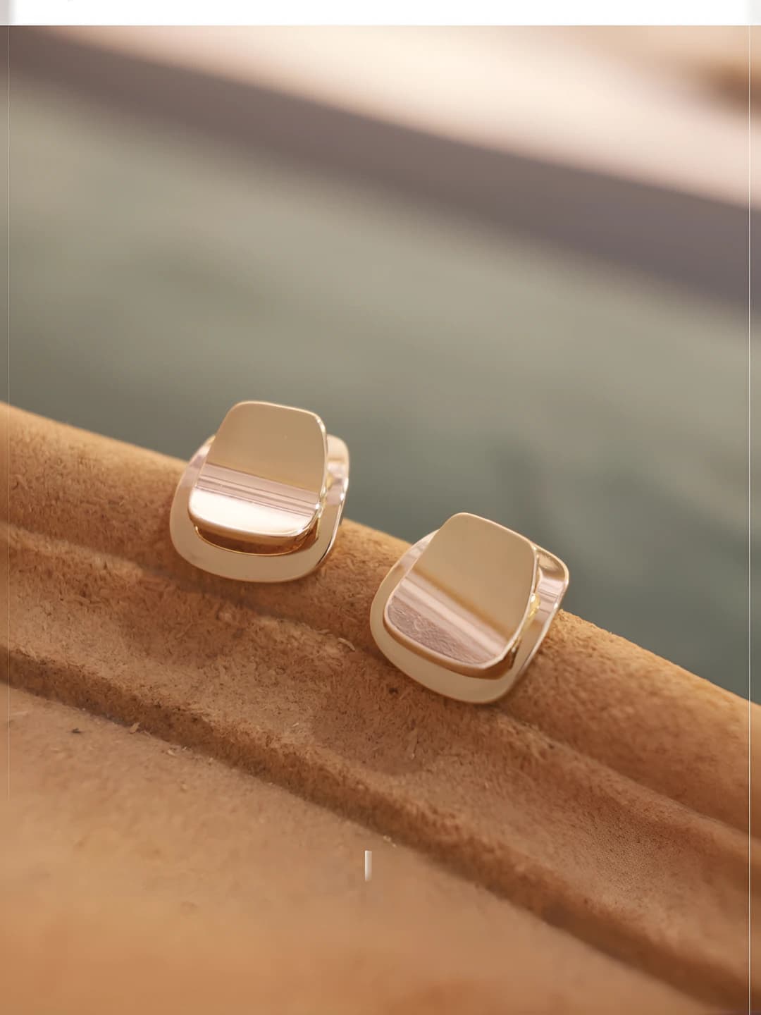 Women's geometric metal stud earrings, double-layer design, ins style, for daily wear