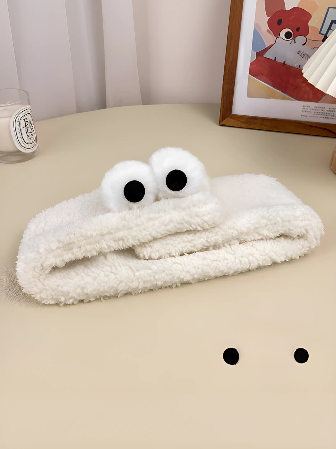 Big eye adjustable headband - white