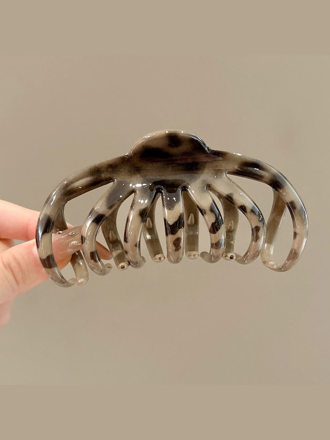 2# Light leopard, ~11 cm