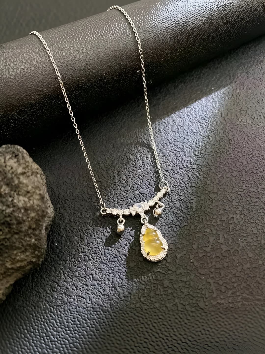 260 Gourd - Silver yellow