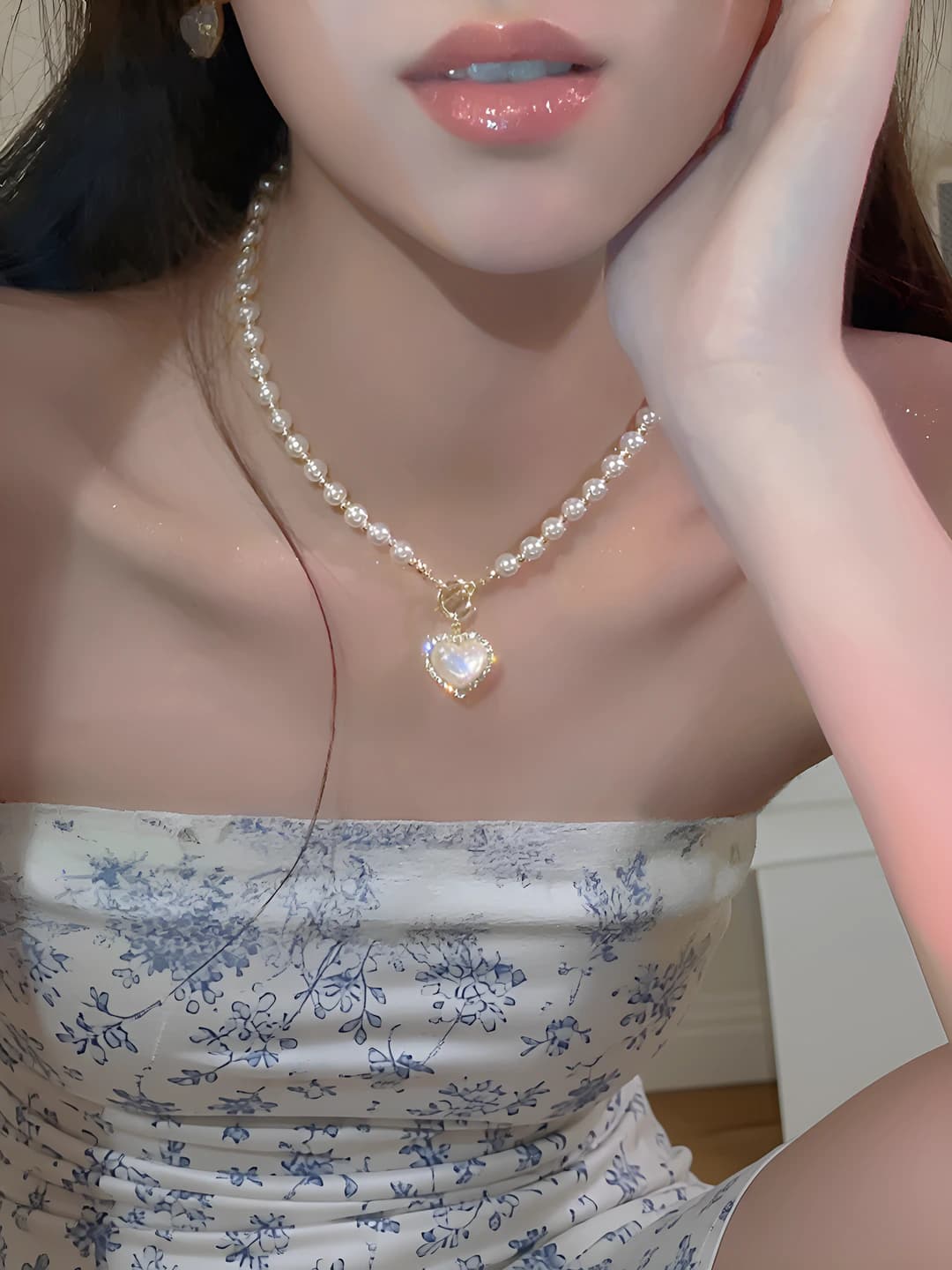 27# Necklace - White