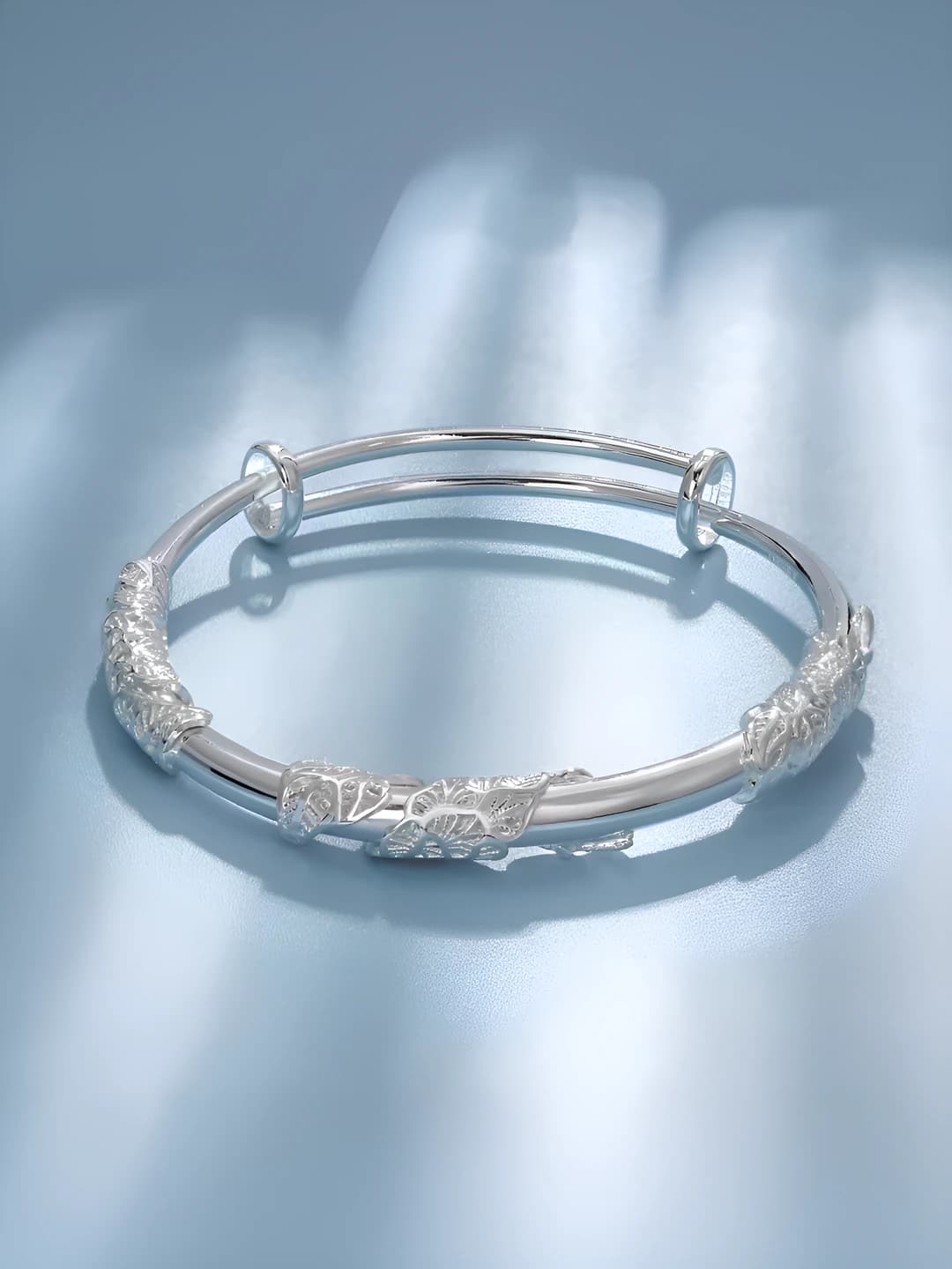 Sliding bangle