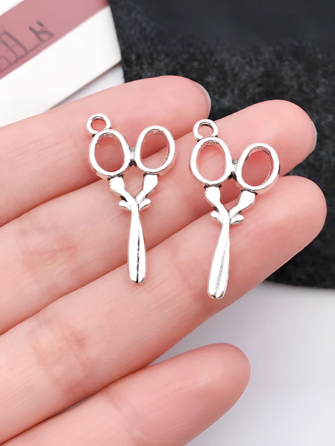 1 dona eski kumush, asbob, qaychi, 14x19mm-1g