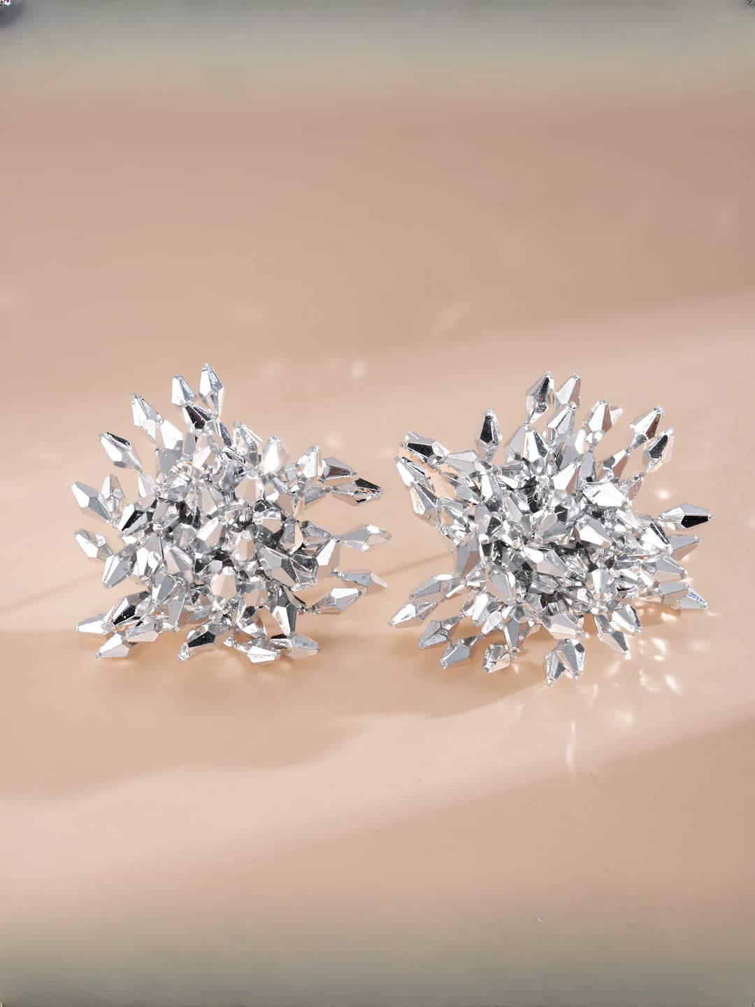 Серебряная игла - Серебряный