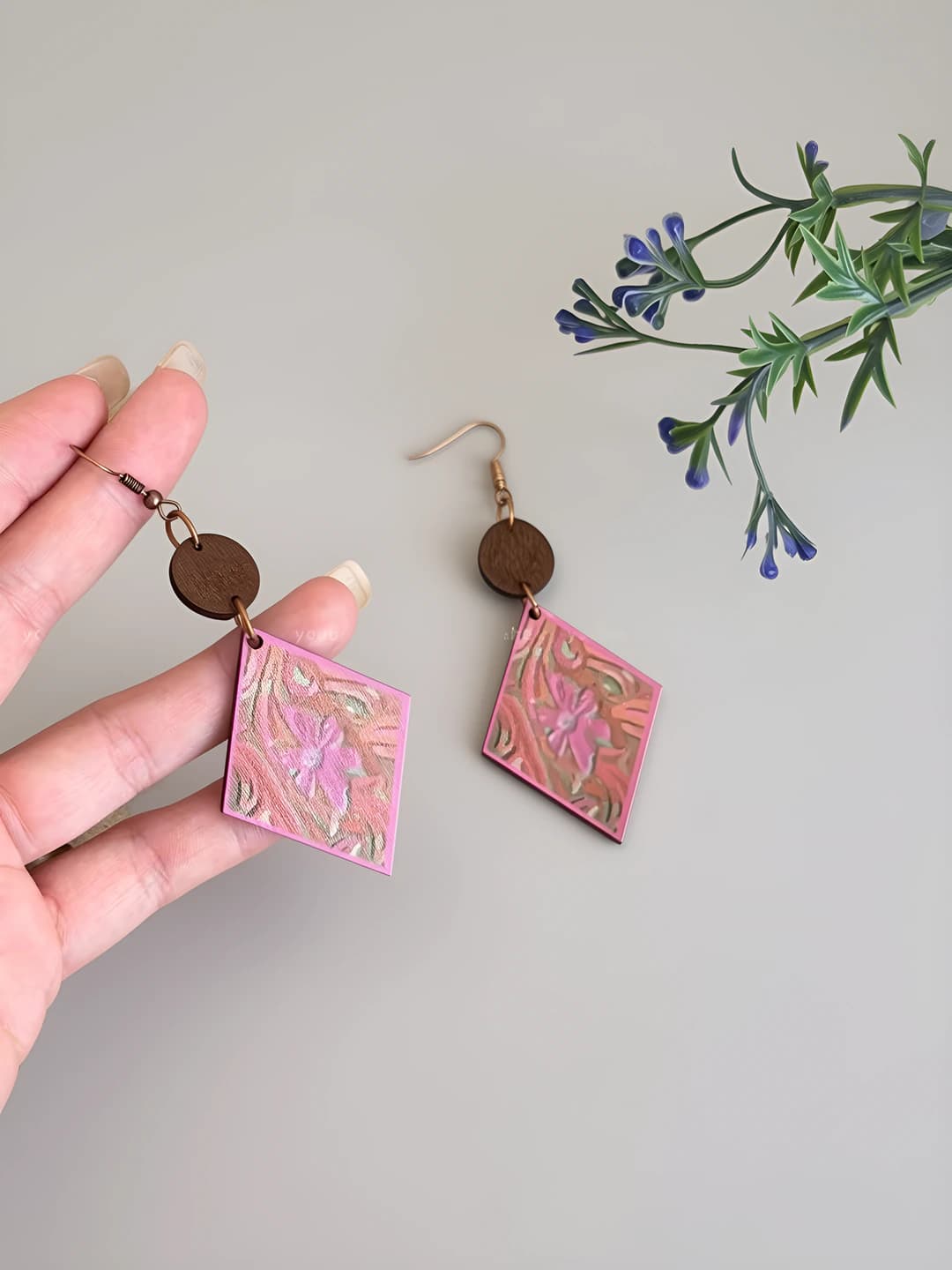 46# Hook earrings - Coffee - Pink