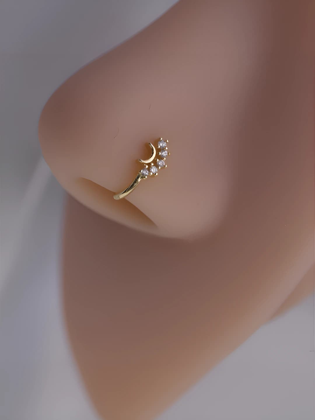 Arc moon zircon clip (1 pc)