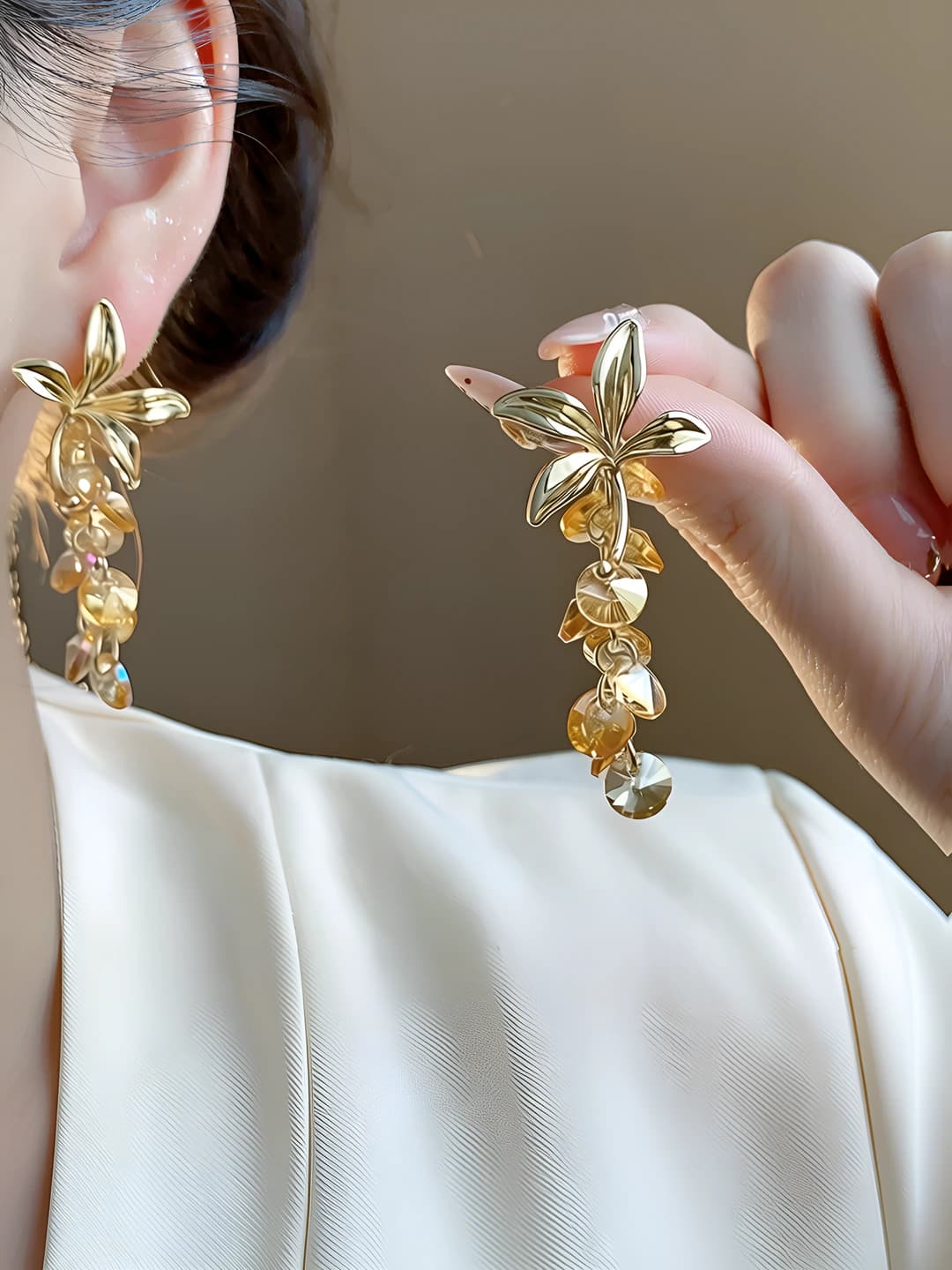 Gold, champagne