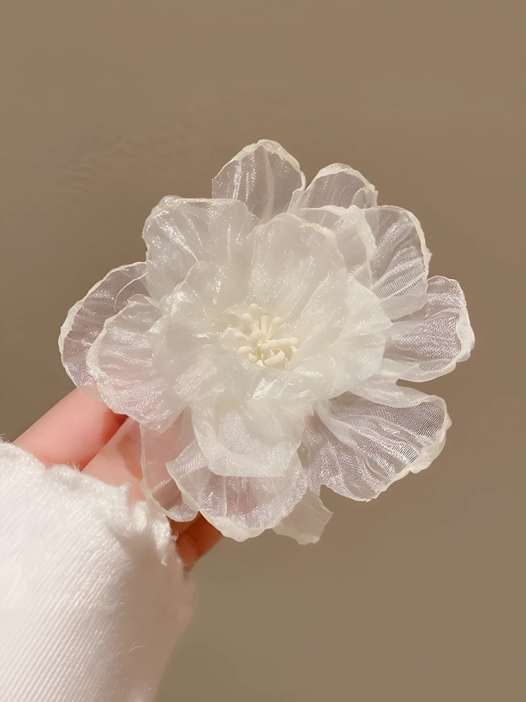 2# White floral side clip